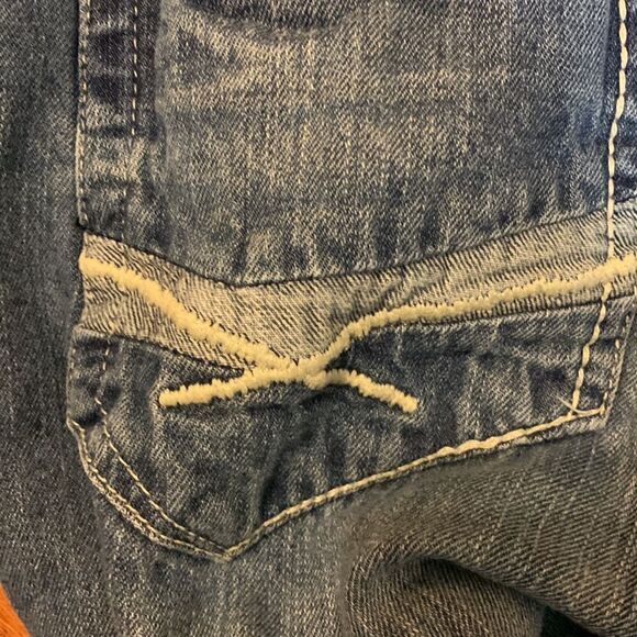 Refuse Men's jeans Size 36/32.  Legs have been split at bottom appx 1 inch. - Picture 9 of 10